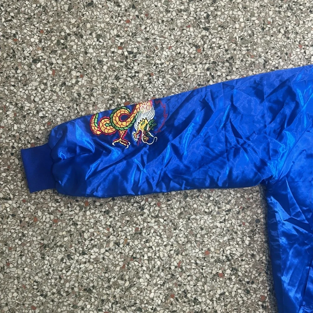 Silk Souvenir jacket Okinawa Japan - Picture 9 of 17